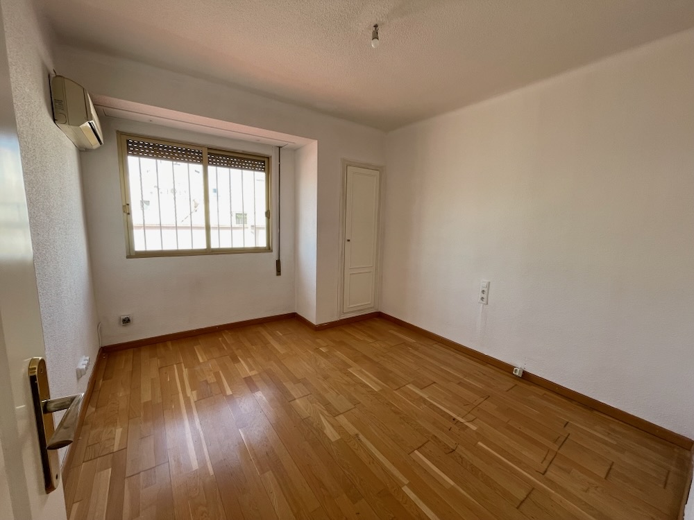 Property 2505 - Image 15